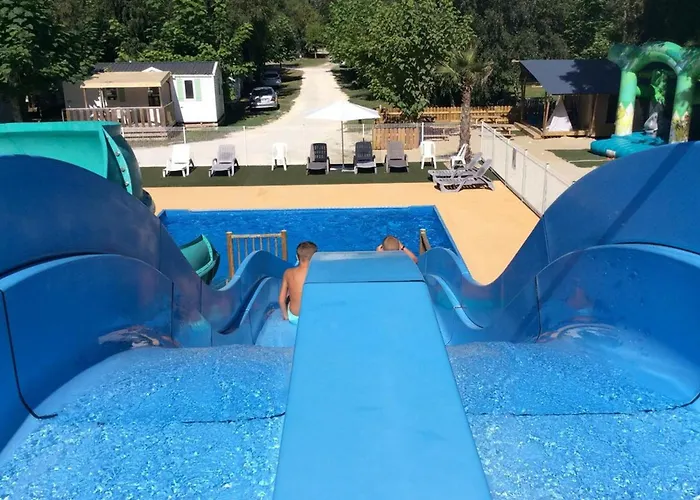 Campsite Mobil Confortable - 5 Pers. - Api-1-52-2155 Grayan-et-l'Hopital
